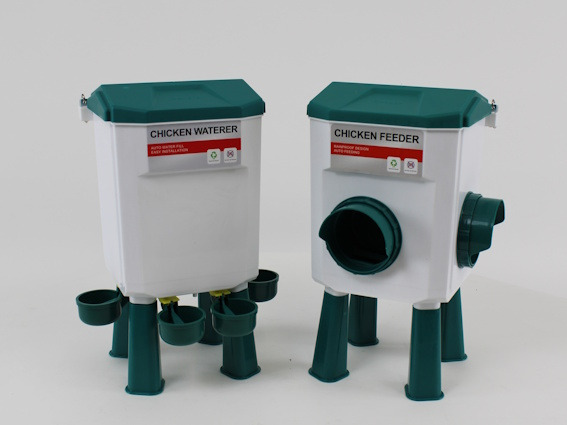 Drinker/Feeder set 7.5 L + 5 kg